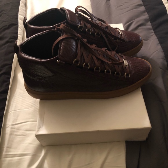 Balenciaga Arena Sneakers - Picture 2 of 4